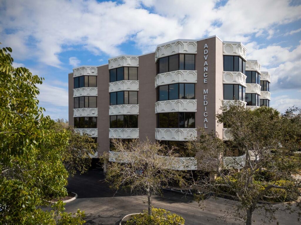 advance medical naples